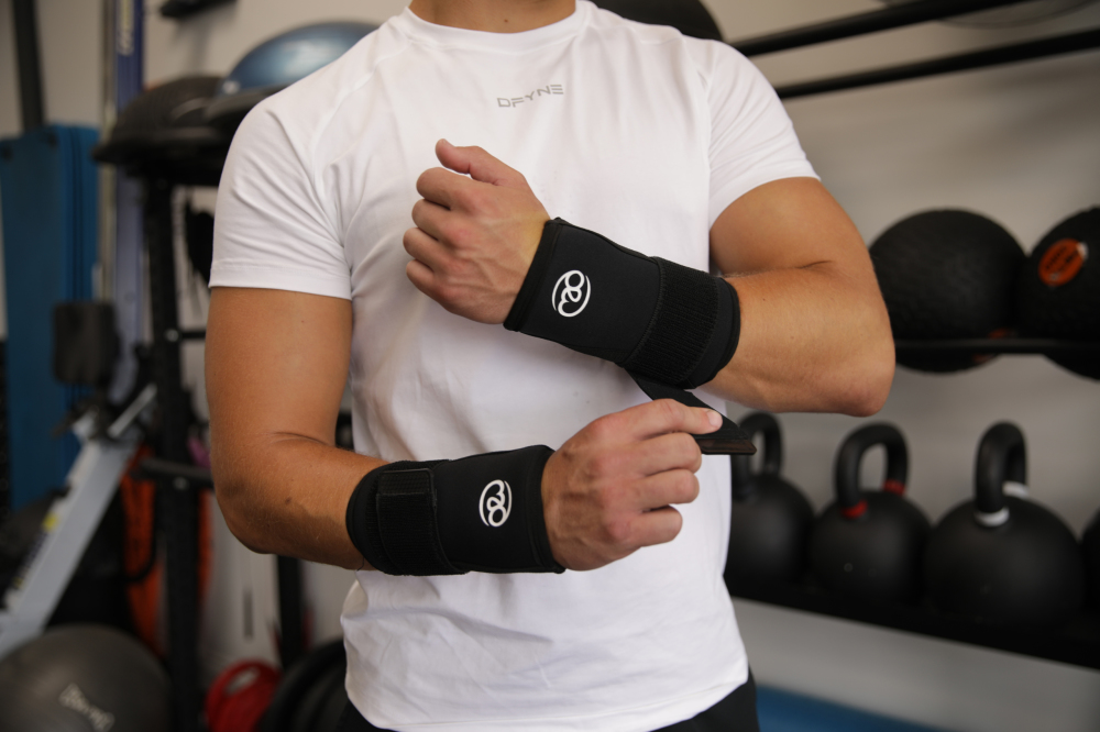 Fitness Mad Kettlebell Wrist Guard Large
